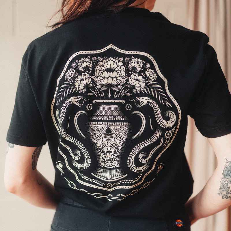 ORNATE - BLACK UNISEX T-SHIRT